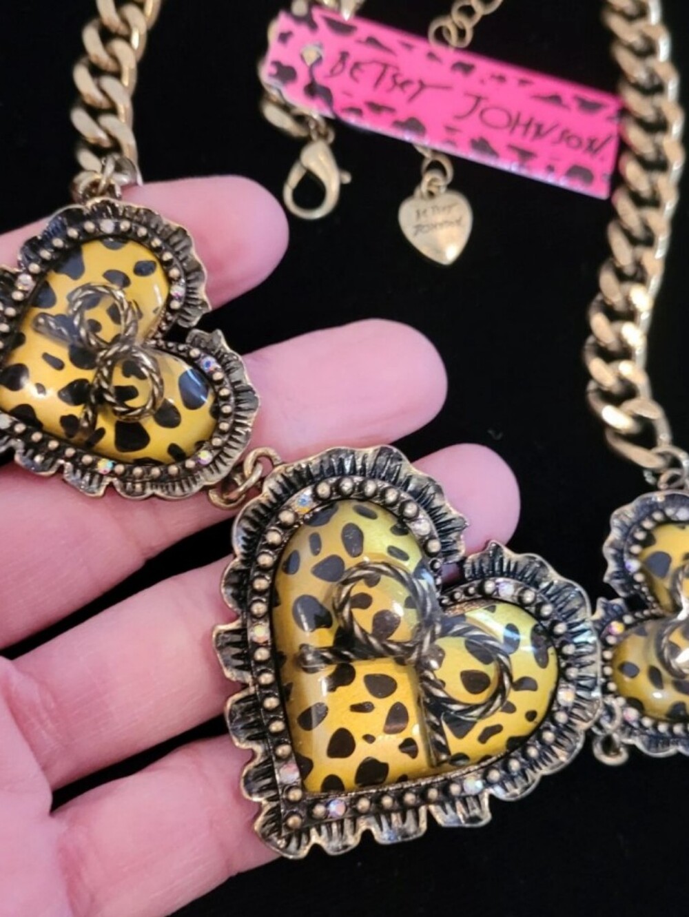 VINTAGE Betsey Johnson Thick Yellow Leopard Heart Statement Necklace